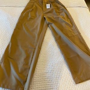 Cider solid high waisted trousers.